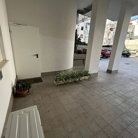 Central Modern Studio Bari Leilighet Eksteriør bilde